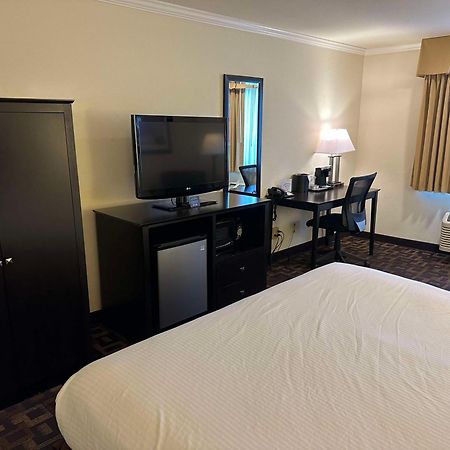 Best Western Plus Inn Of Hayward Esterno foto